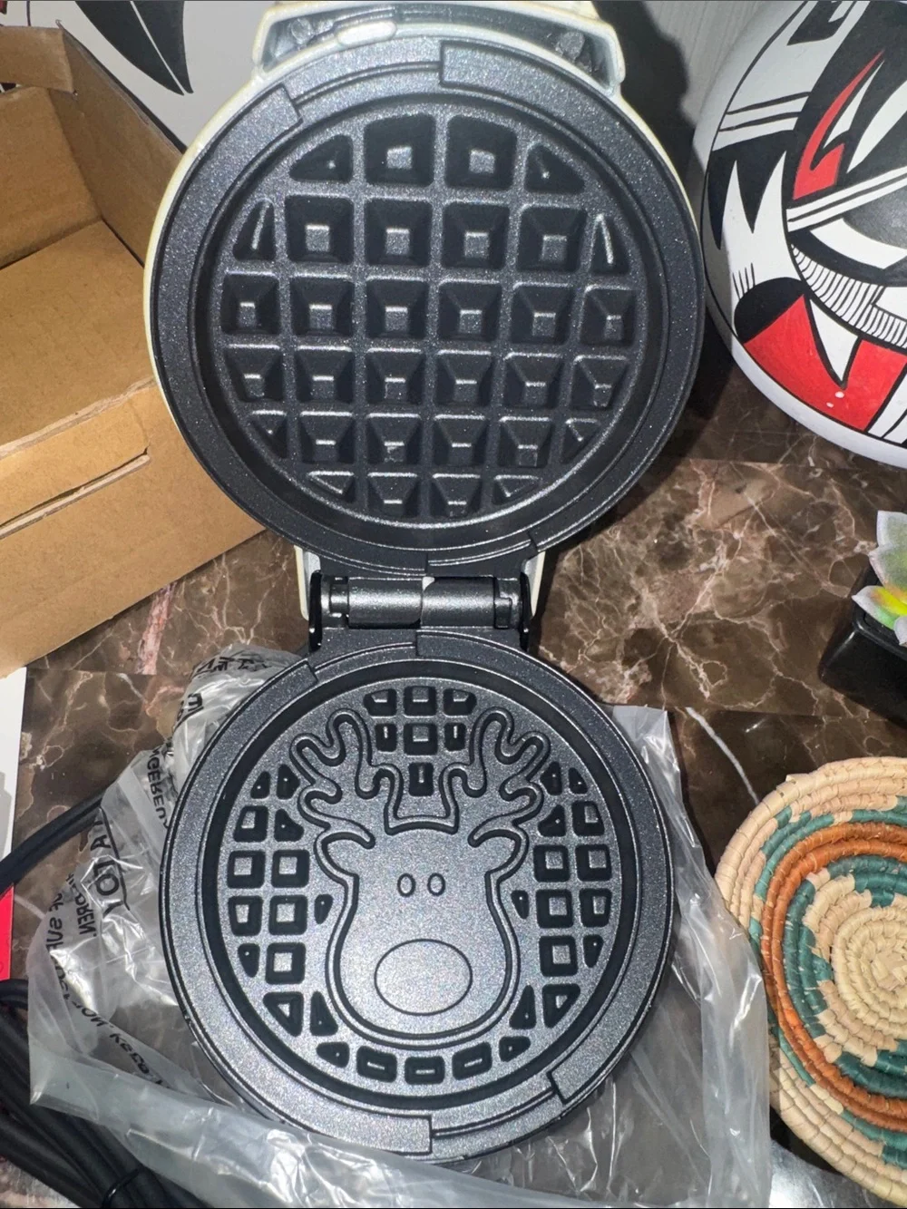 Dash Reindeer Mini Waffle Maker